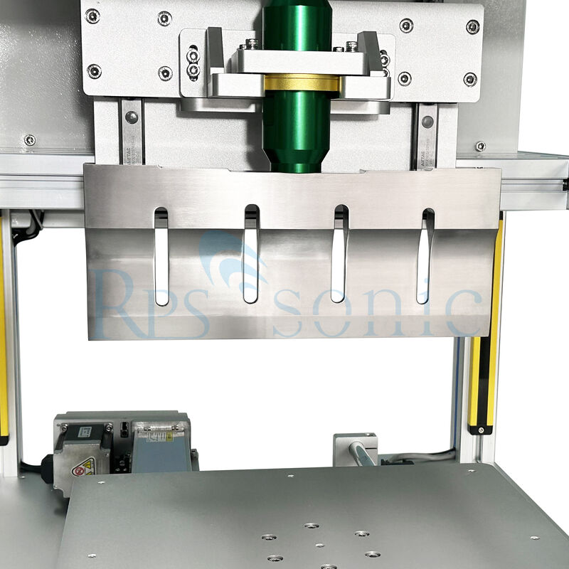 Sistem pemotong kue ultrasonik semi-otomatis yang sangat efisien, pisau ultrasonik untuk mesin roti